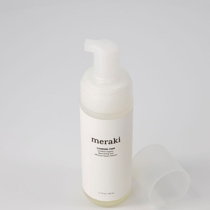 Meraki Cleansing Foam 150 ml plejende renseskum i hvid pumpeflaske med aftaget gennemsigtigt låg