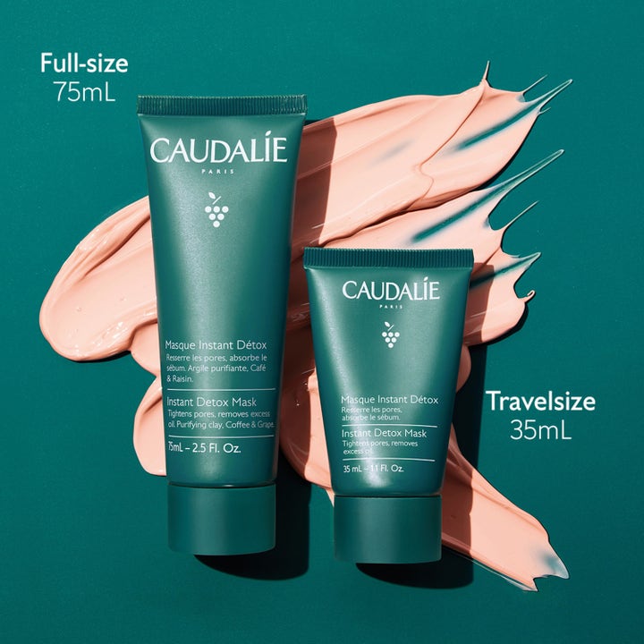 Caudalie Instant Detox Mask 35 ml rensende ansigtsmaske i grønne tuber med lyserøde teksturstrøg.