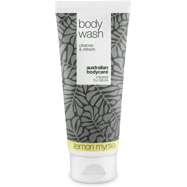 Australian Bodycare Body Wash Lemon Myrtle opfriskende kropsvask i hvid tube med gråt bladmønster og gul detalje