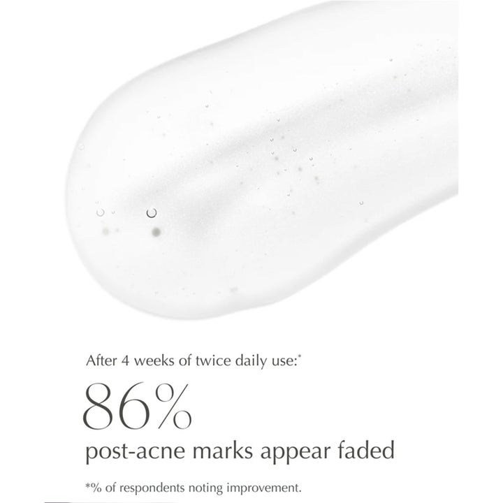 Exuviance Clarifying and Renewing Serum 30 ml viser en klar tekstur der mindsker mærker efter akne