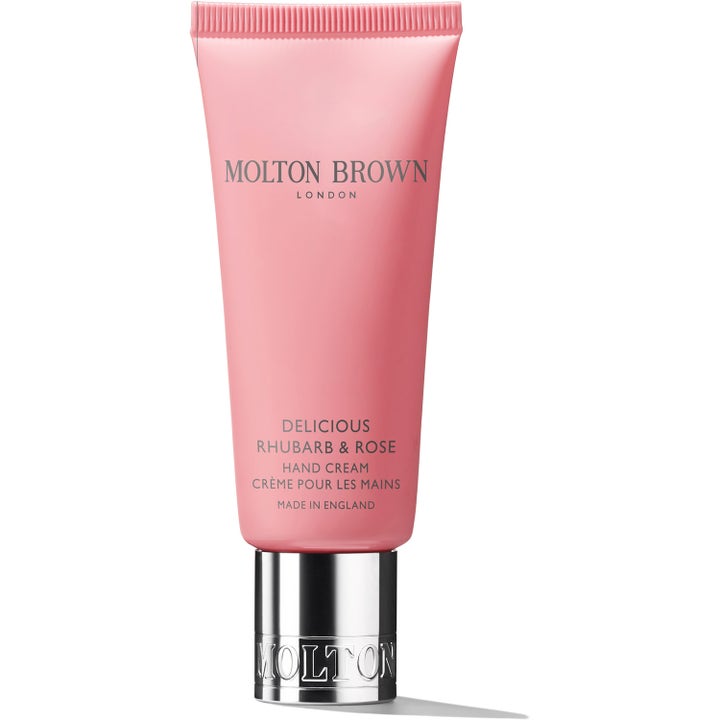 Molton Brown Delicious Rhubarb & Rose Hand Cream 40ml plejende handcreme i lyserød tube med sølvfarvet låg