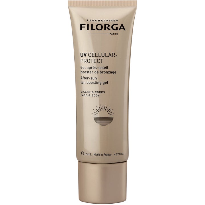 Filorga UV Cellular-Protect After-sun tan boosting gel 125 ml forlænger kuløren i en elegant guldbrun tube.