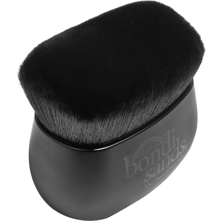 Bondi Sands GLO Body Brush 1 stk til selvbruner giver jævn finish med tætte sorte børstehår og mat håndtag