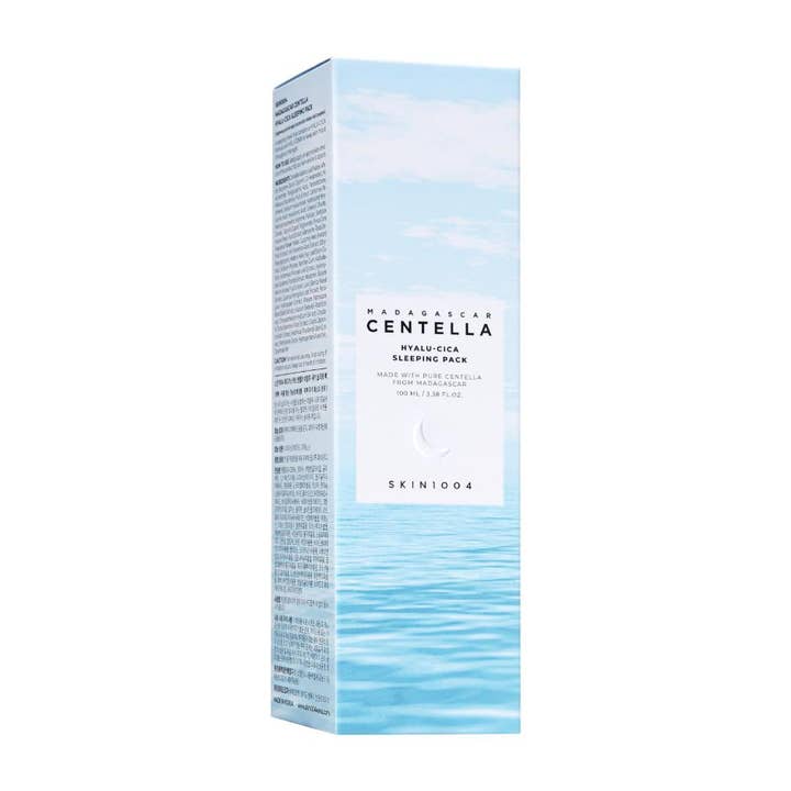 SKIN1004 Madagascar Centella Hyalu-Cica Sleeping Pack 100 ml fugtgivende natmaske i lyseblå æske med vandgrafik