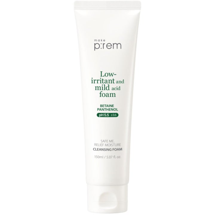 make p:rem Safe Me. Relief Moisture Cleansing Foam 150ml fugtgivende ansigtsrens i hvid tube med grøn tekst