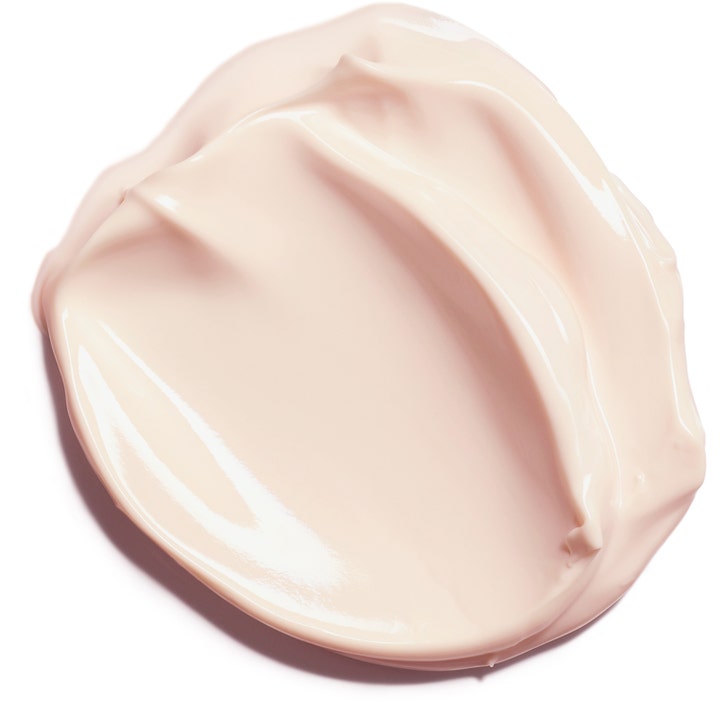 Clarins Multi-Active Jour 50 ml dagcreme har en silkeblød lyserød tekstur der udglatter og giver huden glød.