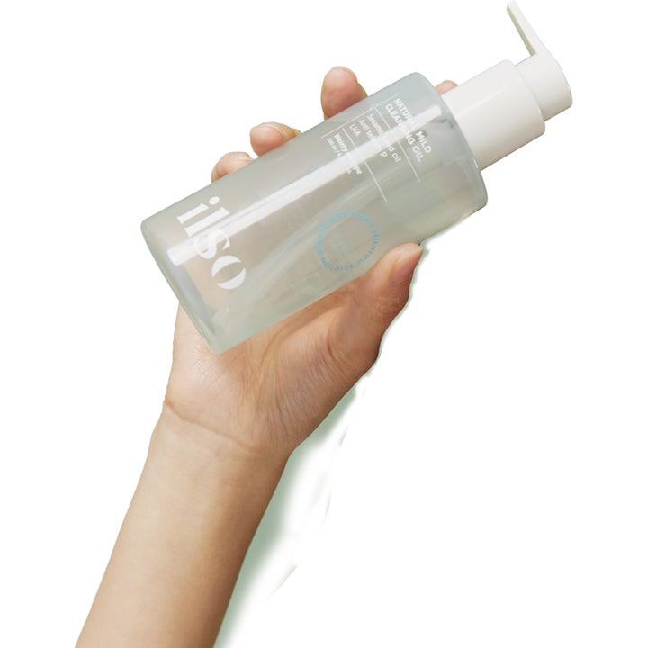 Ilso Natural Mild Cleansing Oil 200 ml mild ansigtsrens i frostet flaske med hvid pumpe der fjerner talg