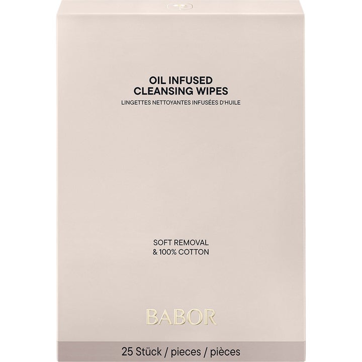 Babor Oil Infused Cleansing Wipes 25 stk. plejende renseservietter i en lys beige papæske med guldlogo.