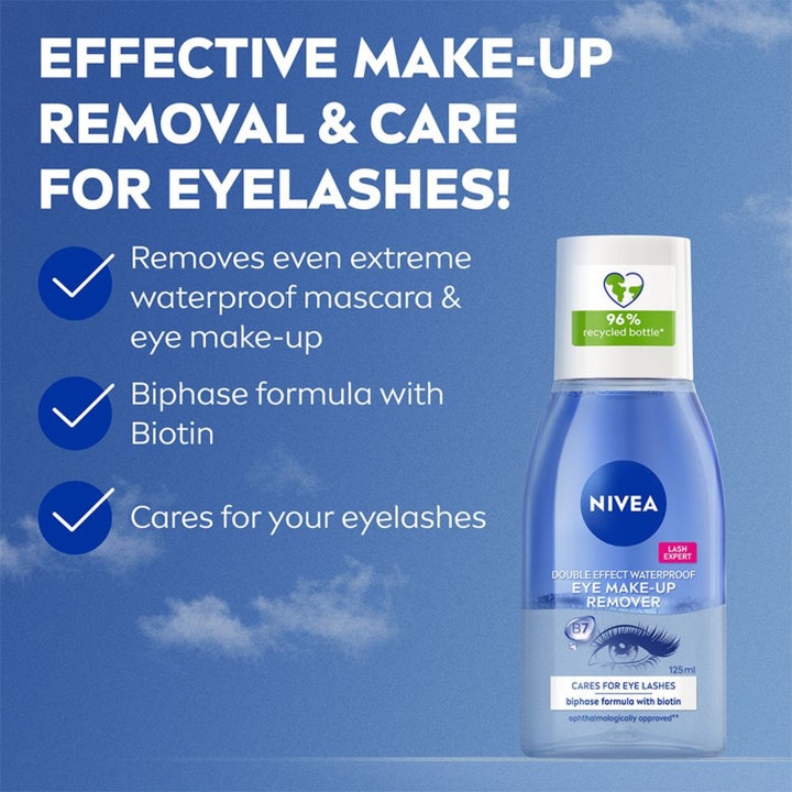 NIVEA Double Effect Eye Make-up Remover 125 ml to-faset sminkefjerner med biotin plejer vipper i blå genbrugsflaske