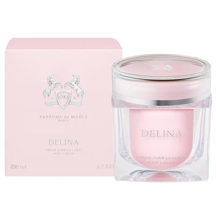 Parfums de Marly Delina Body Cream 200 ml fugtgivende kropscreme i elegant lyserød glaskrukke og æske med sølvlogo
