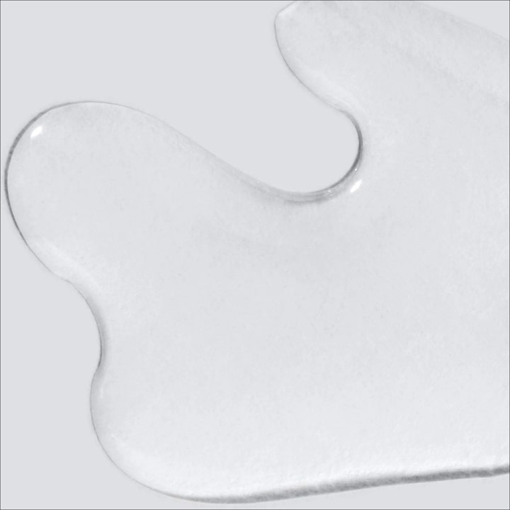 Dermalogica PreCleanse 30 ml cleansing oil viser en klar og flydende tekstur der effektivt renser huden.