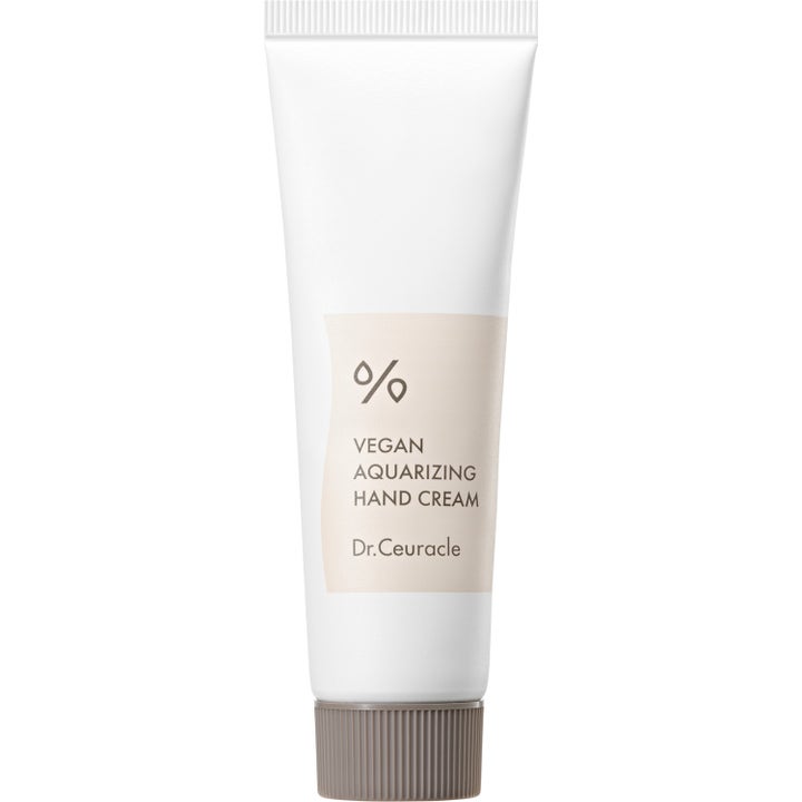 Dr. Ceuracle Vegan Aquarizing Hand Cream fugtgivende håndcreme i hvid tube med beige etiket og brunt riflet låg