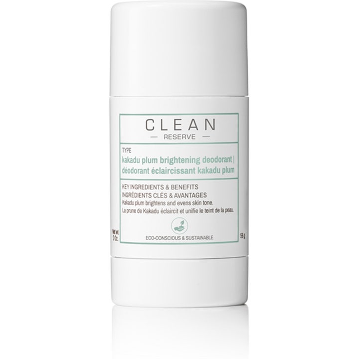 CLEAN Reserve Kakadu Plum Brightening Deodorant 56g giver en jævn hudtone i en stilren hvid deodorantstick.