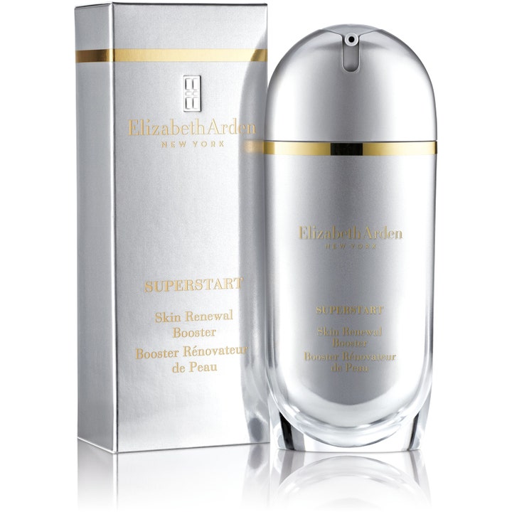 Elizabeth Arden Superstart Skin Renewal Booster 50 ml ansigtsserum i sølvfarvet flaske og æske med gulddetaljer.