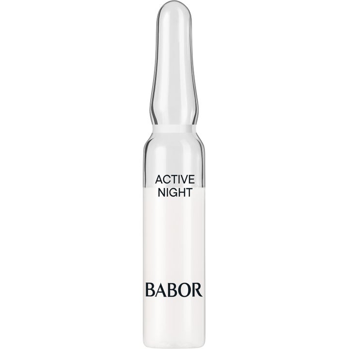 Babor Active Night 2 ml regenererende natpleje i en gennemsigtig glasampul med sort tekst