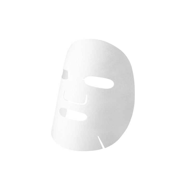 By Wishtrend Natural Vitamin 21,5% Enhancing Sheet Mask 3-pak giver glød med en hvid ansigtsmaske i tekstil.