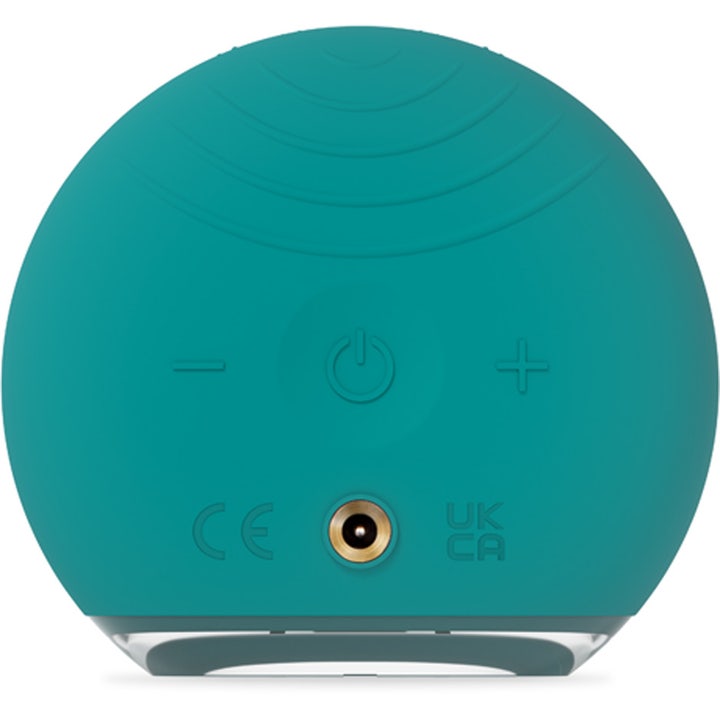 FOREO LUNA 4 go Evergreen 1 stk ansigtsrens i turkis silikone med kontrolknapper og opladerstik