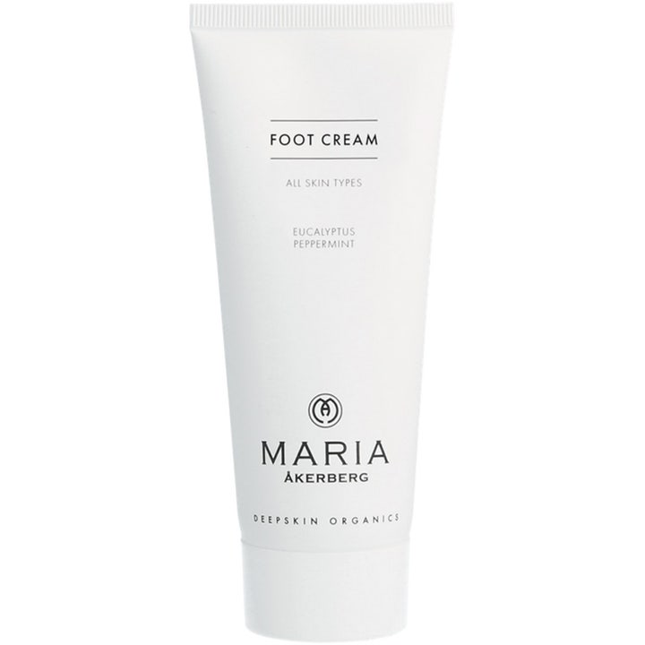 Maria Åkerberg Foot Cream blødgørende fodcreme med eucalyptus og pebermynte i en hvid tube med sort tekst