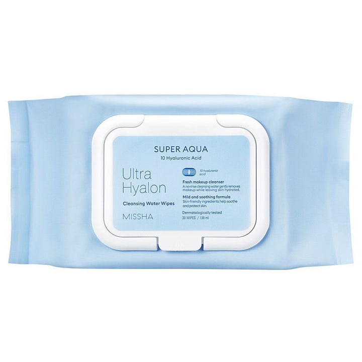 Missha Super Aqua Ultra Hyalon 30 stk fugtgivende renseservietter der giver fugt i lyseblå pakke med hvidt låg.