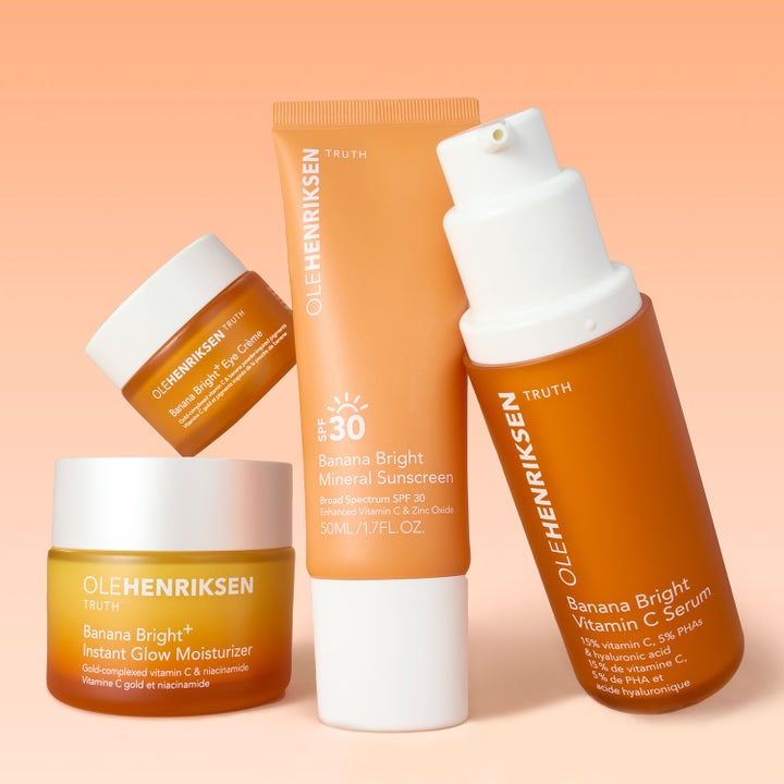 Ole Henriksen Truth Banana Bright Mineral Sunscreen SPF30 50 ml solcreme giver glød i orange tube med hvidt låg.