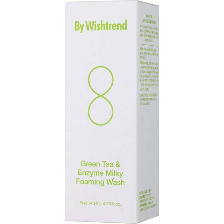 By Wishtrend Green Tea &amp; Enzyme Milky Foaming Wash 140 ml eksfolierende rens i hvid papæske med grøn tekst
