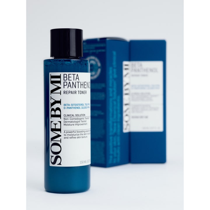 Some By Mi Beta Panthenol Repair Toner 150 ml fugtgivende toner i blå flaske med sort skruelåg og blå æske
