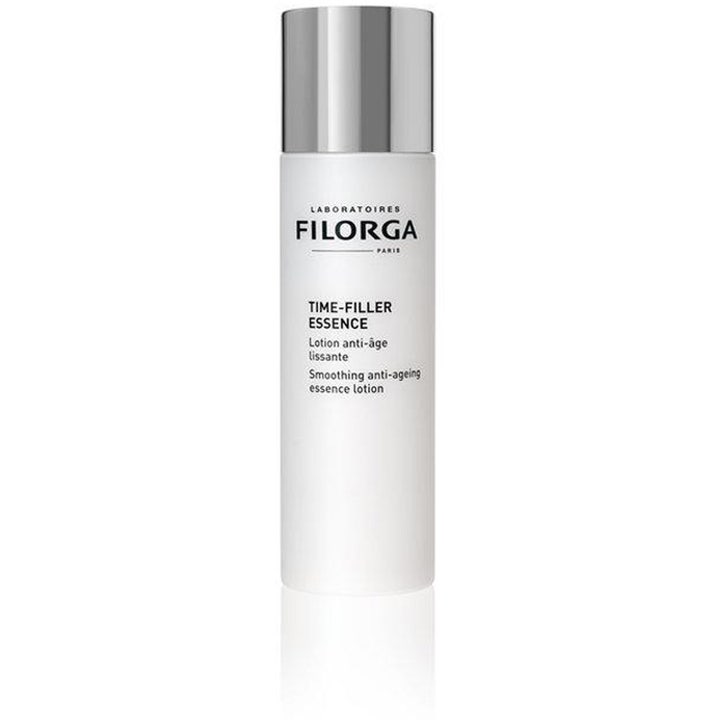 Filorga Time-Filler Essence 150ml udglattende anti-age lotion i en hvid flaske med et skinnende sølvlåg