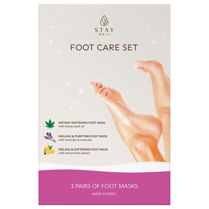 Stay Well Foot Care Set 3 par blødgørende fodmasker i hvid æske med billede af fødder, hamp, lavendel og citron