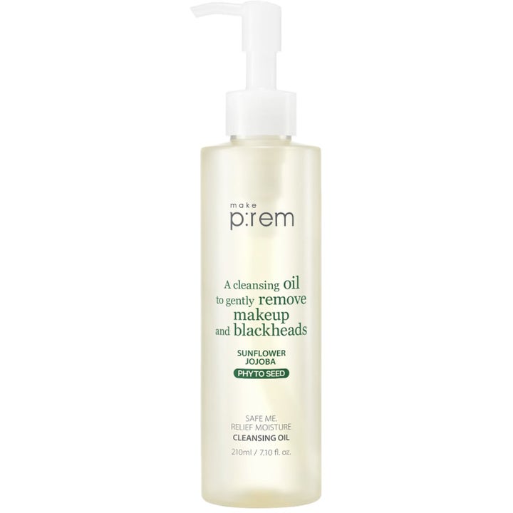Make P:rem Safe me Relief Moisture Cleansing Oil 210ml fjerner makeup og hudorme i klar plastflaske med hvid pumpe.