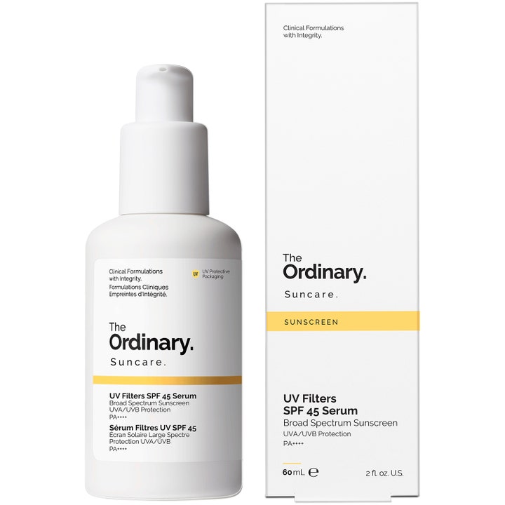 The Ordinary UV Filters SPF 45 Serum 60 ml solbeskyttende ansigtsserum i hvid pumpeflaske og æske.