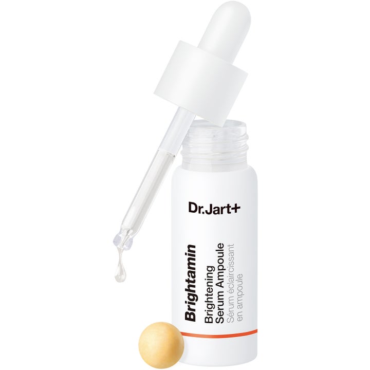 Dr.Jart+ Brightamin Brightening Serum Ampoule 8,08 g i hvid flaske med pipette og en lille gul perle