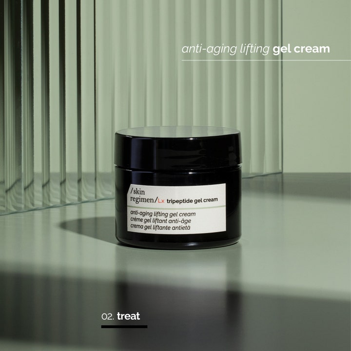 Skin Regimen Tripeptide Gel Cream 50 ml opstrammende anti-aging dagcreme i sort krukke mod rillet glas.