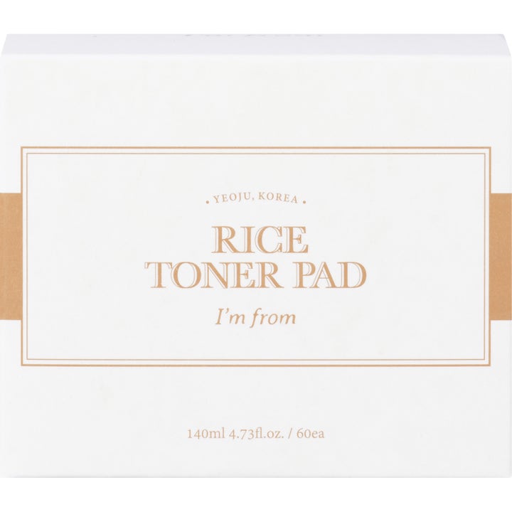 I'm from Rice Toner Pad 60 stk fugtgivende toner pads i hvid papæske med beige detaljer der giver huden glød.