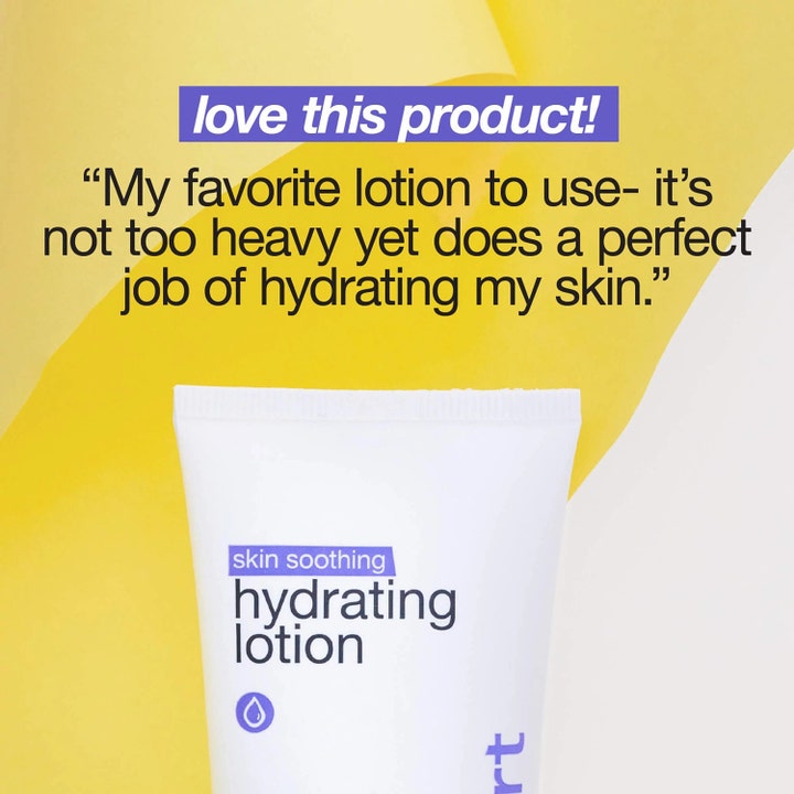 Dermalogica Skin Soothing Hydrating Lotion 59 ml beroligende dagcreme i hvid tube vist med citat på gul baggrund.