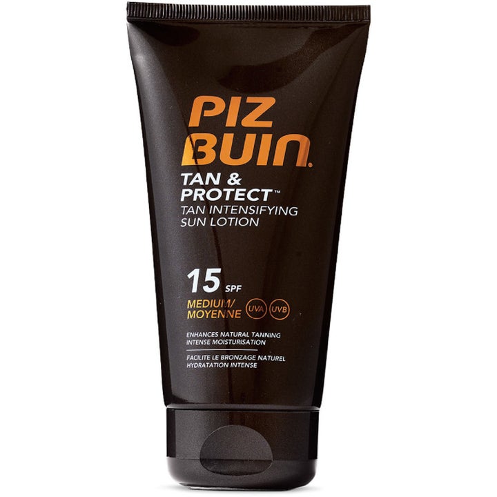 Piz Buin Tan & Protect Tan Intensifying Sun Lotion SPF 15 fugtgivende solcreme i en mørkebrun tube med orange logo