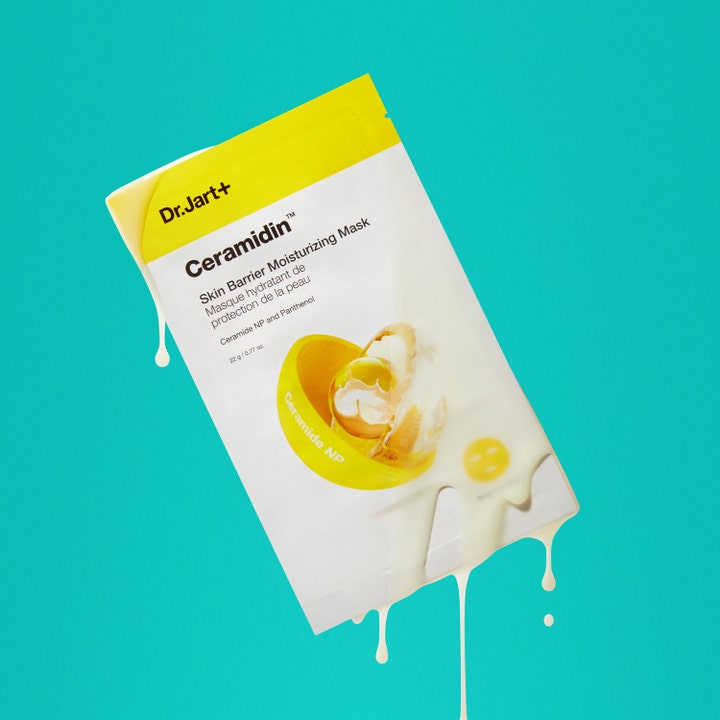 Dr.Jart+ Ceramidin Skin Barrier Moisturizing Mask 22 g fugtgivende ansigtsmaske i gul sachet med dryppende hvid creme