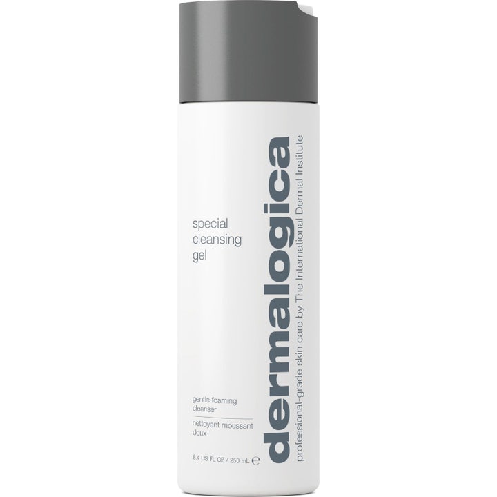 Dermalogica Special Cleansing Gel 250 ml mild ansigtsrens i hvid cylinderflaske med gråt vippelåg og sort tekst