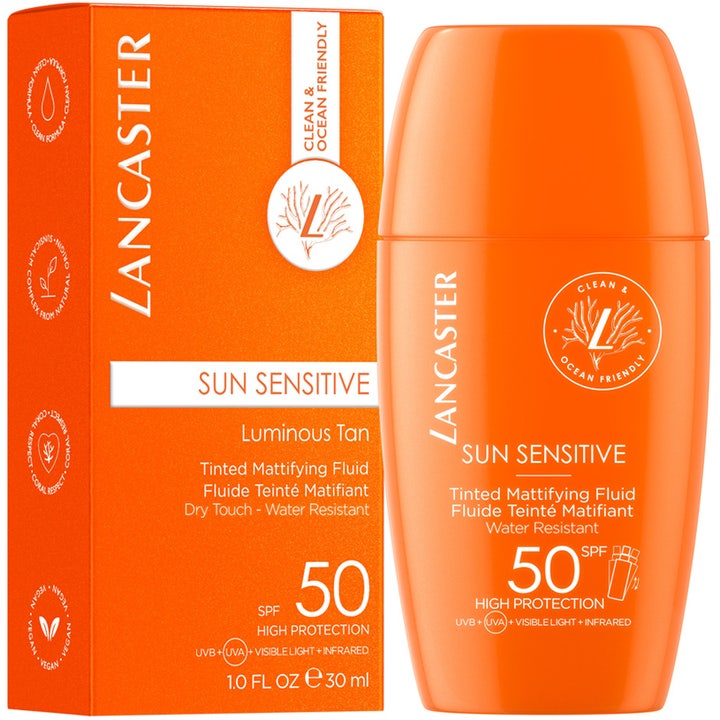 Lancaster Sun Sensitive Tinted Mattifying Fluid 30 ml solcreme giver mat finish i orange flaske og æske