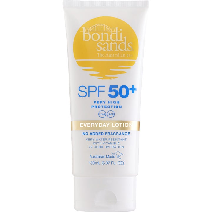 Bondi Sands Everyday Lotion 150ml SPF 50+ solcreme giver høj beskyttelse i hvid tube med gult sollogo og blå tekst
