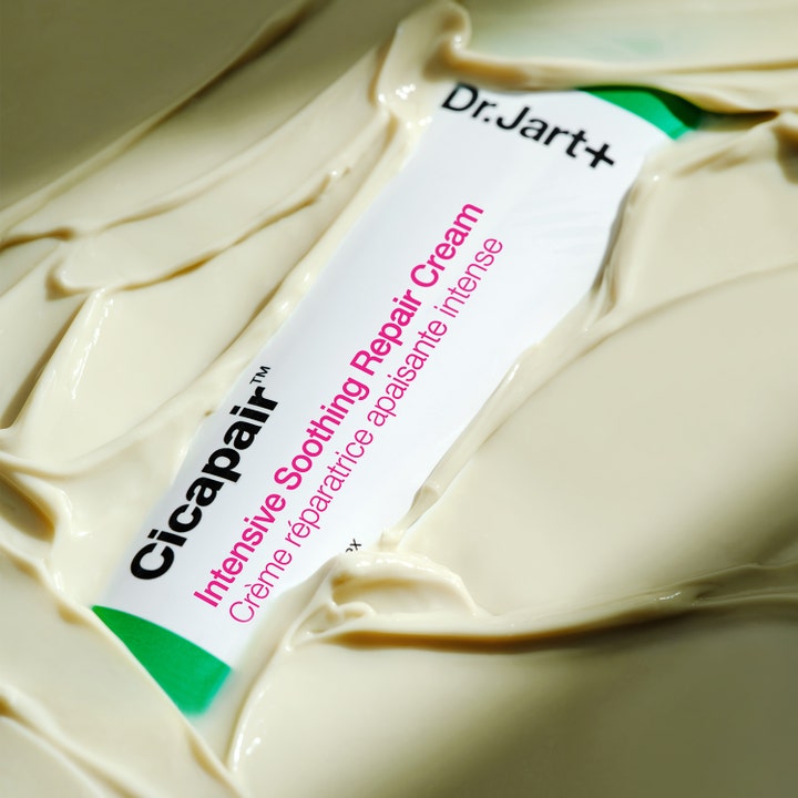 Dr.Jart+ Cicapair Intensive Soothing Repair Cream 50 ml beroligende ansigtscreme i en tyk cremet tekstur
