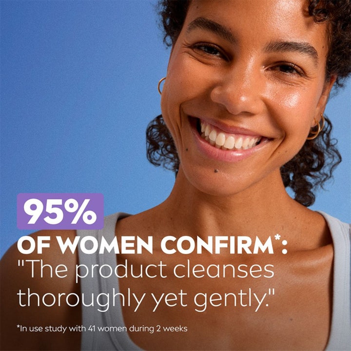 NIVEA Micellar Water Soothing 400 ml ansigtsrens viser smilende kvinde og tekst om at 95 % bekræfter skånsom rens