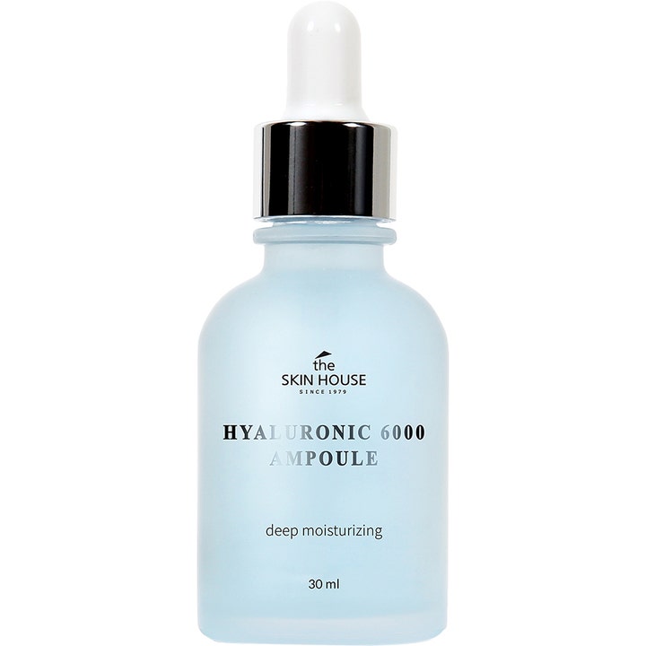 The Skin House Hyaluronic 6000 Ampoule 30 ml fugtgivende ampul i lyseblå frostet glasflaske med sølvlåg og pipette