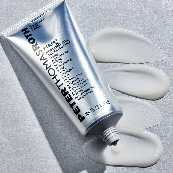 Peter Thomas Roth Firmx Peeling Gel 100 ml eksfolierende ansigtsskrub i sølvfarvet tube med hvid gel-tekstur