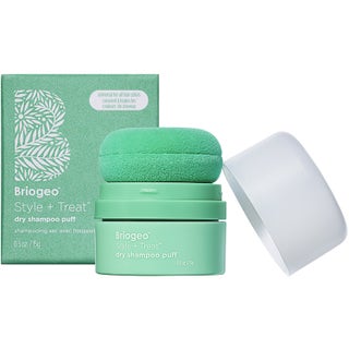 Briogeo Style + Treat™ Dry Shampoo Puff