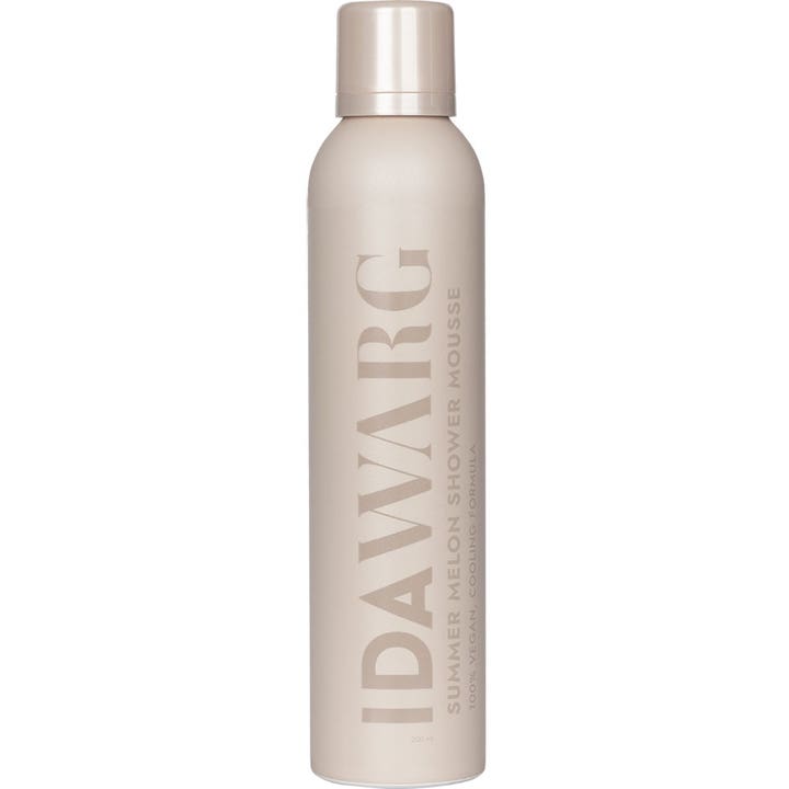 Ida Warg Summer Melon Shower Mousse 200 ml kølende kropspleje i en beige sprayflaske med mat finish