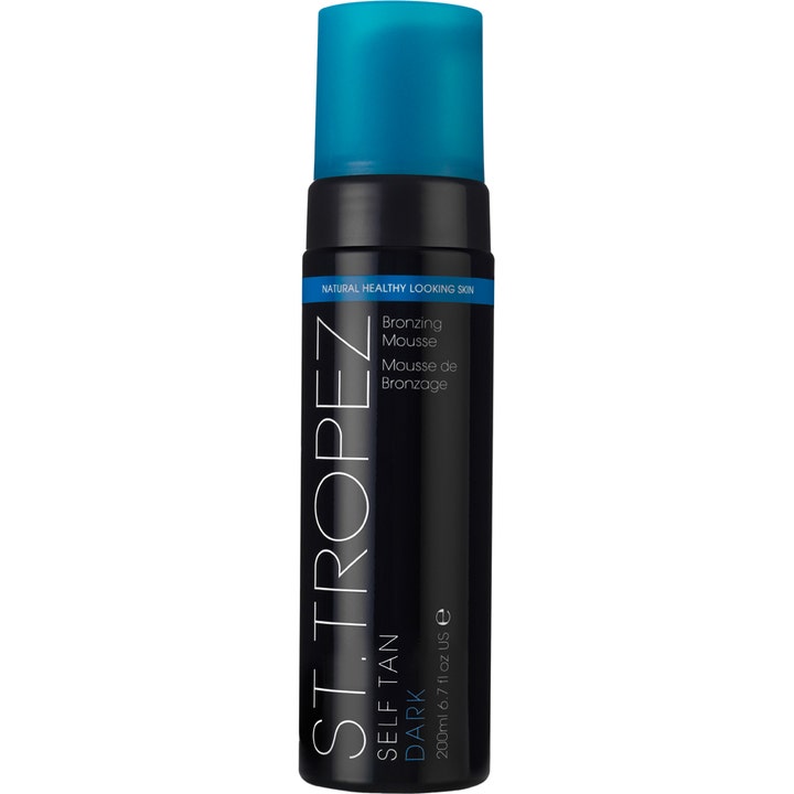St. Tropez Self Tan Dark Bronzing Mousse 200 ml selvbruner til dyb kulør i sort flaske med blåt låg