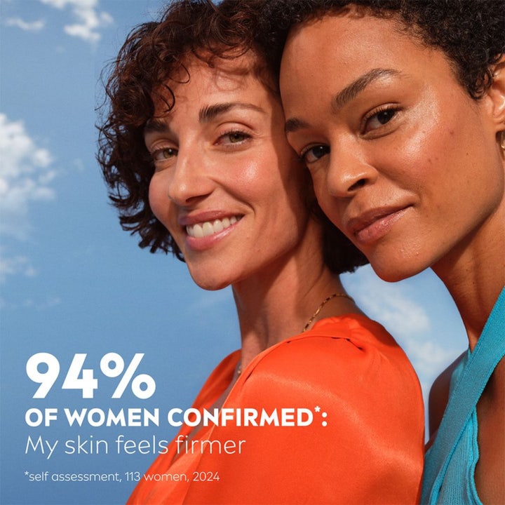 NIVEA Q10 Anti-Wrinkle Sensitive Soothing Night Cream 50 ml beroligende natcreme i blå krukke med lilla syrener