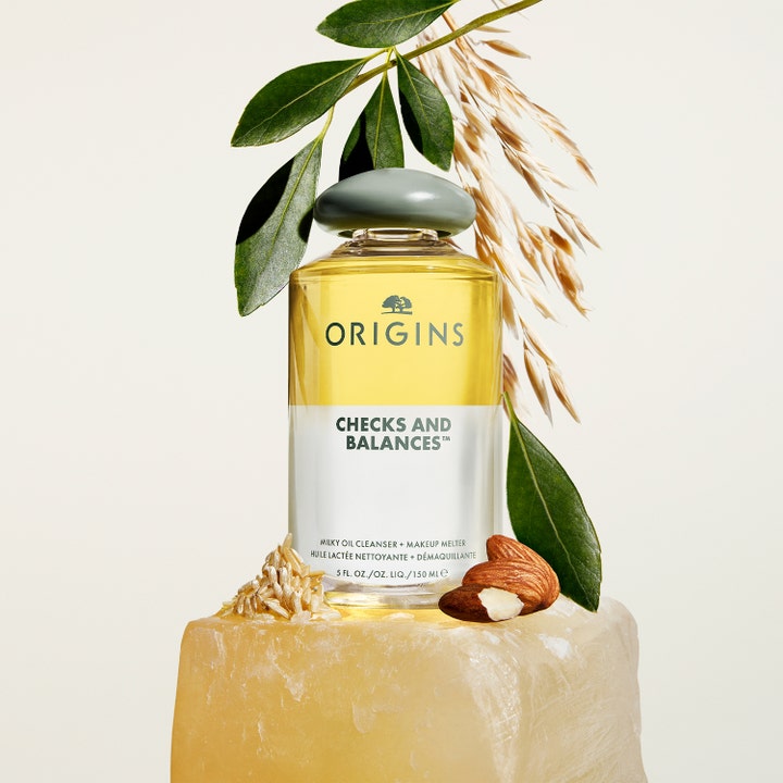 Origins Checks & Balances Milky Oil Cleanser 150 ml ansigtsrens og makeupfjerner med mandel og havre.