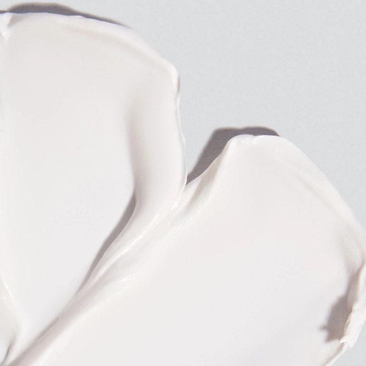 Dermalogica Invisible Physical Defense SPF30 50 ml beskyttende solcreme til ansigtet med hvid cremet tekstur