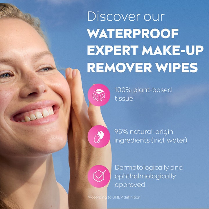 NIVEA MicellAIR Expert Wipes 20 stk fjerner vandfast makeup vist med smilende kvinde mod blå himmel